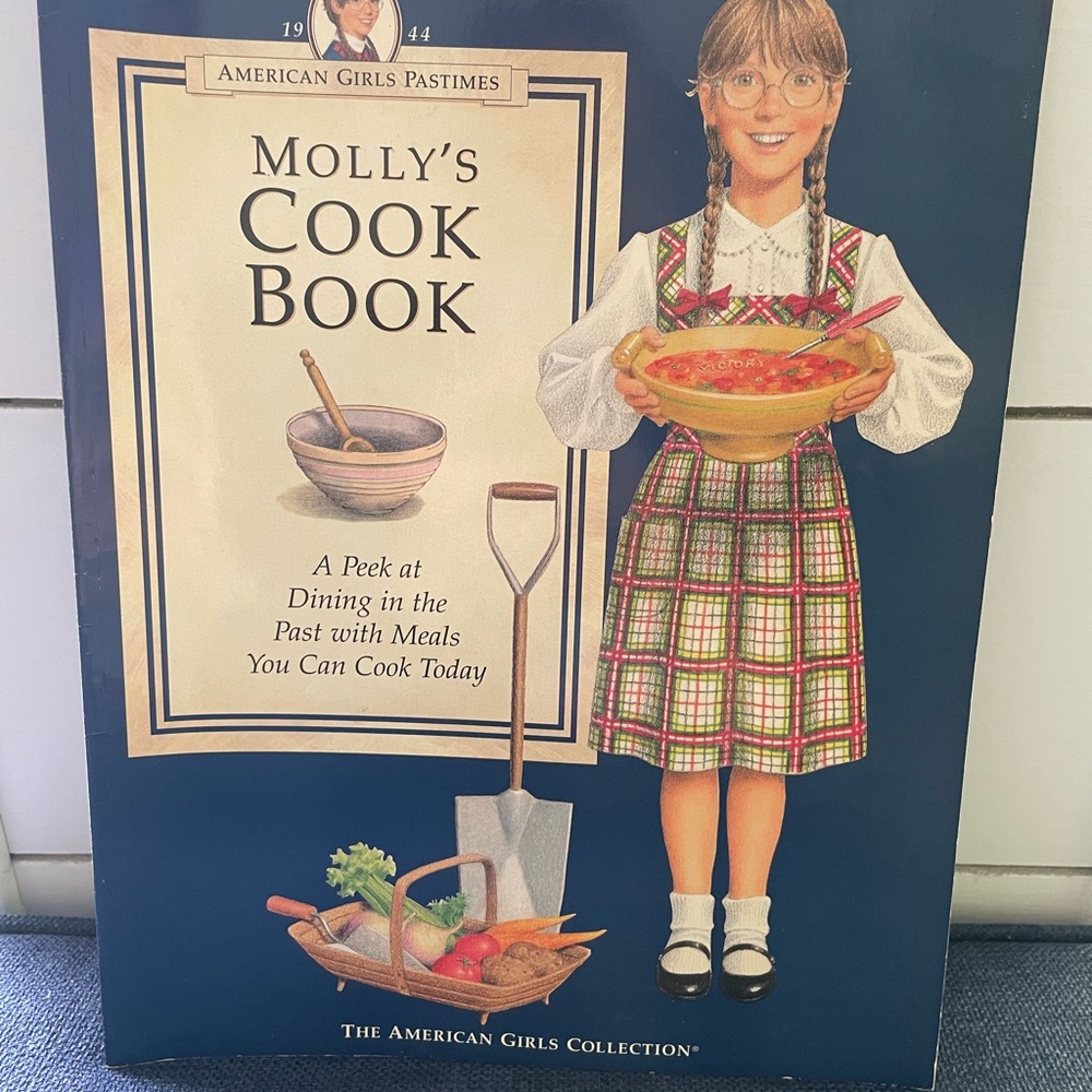 Vintage American Girl Molly's Cook Book